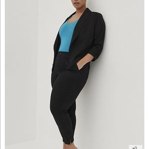 NWT torrid size 4 ruched sleeve blazer